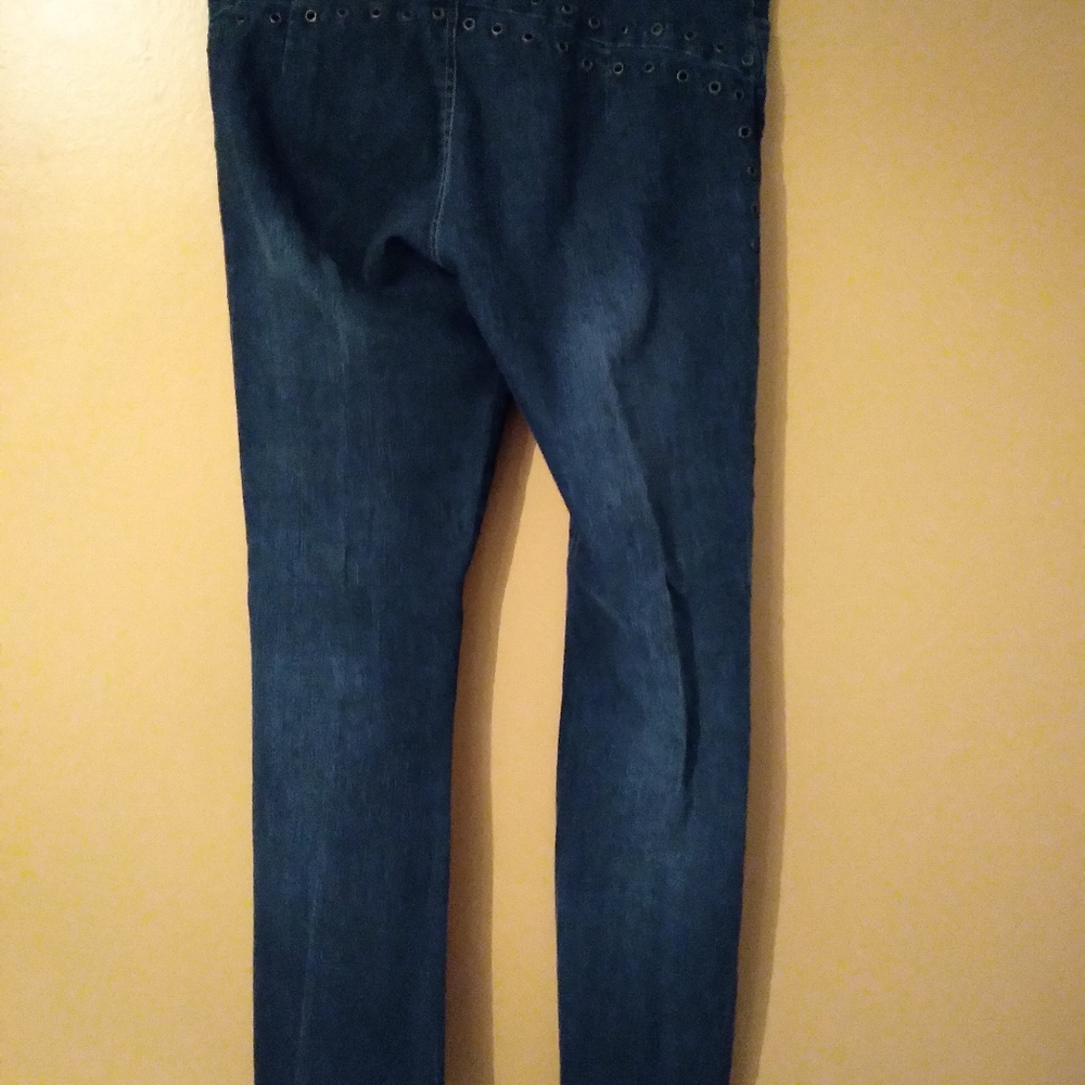 Stretchable jeans - Picture 2 of 4